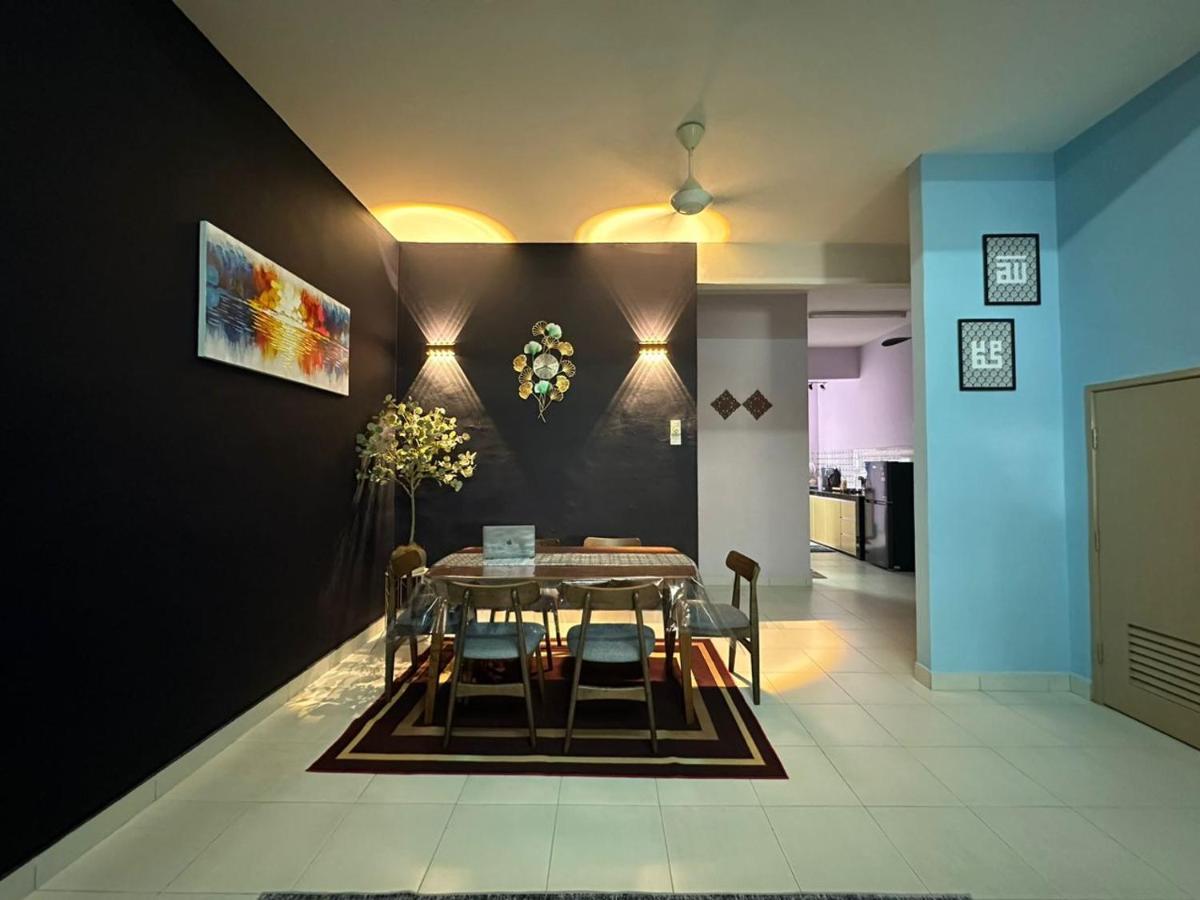 Naurah Homestay Kulai Mslim Only Luaran gambar