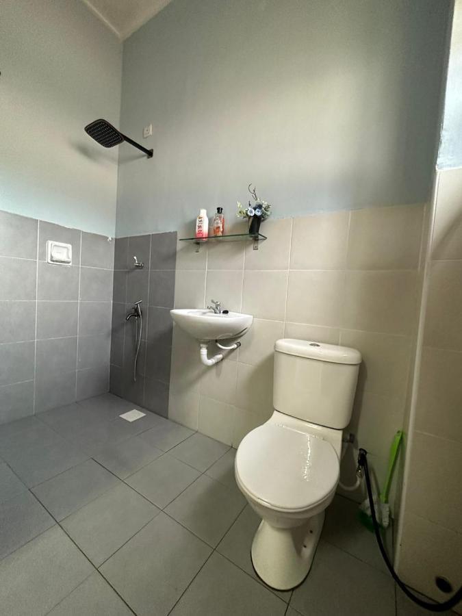 Naurah Homestay Kulai Mslim Only Luaran gambar